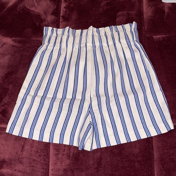 BCBGeneration high waist striped linen shorts - Picture 3 of 6